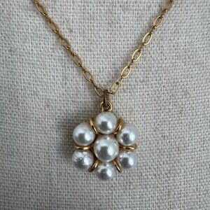 Ben Amun Pearl Flower Neckace